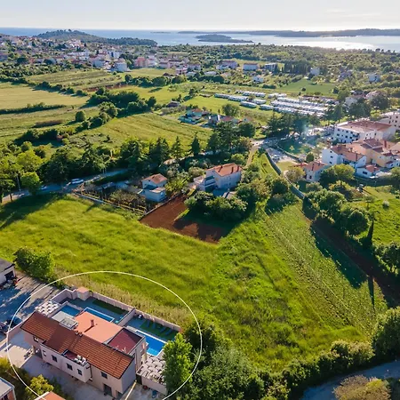 Nika Villa